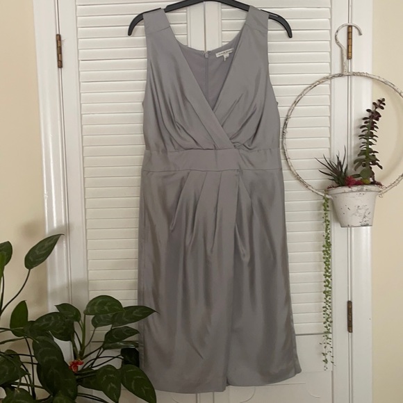 💋Gorgeous classic vintage Banana Republic silver dress - Picture 1 of 2